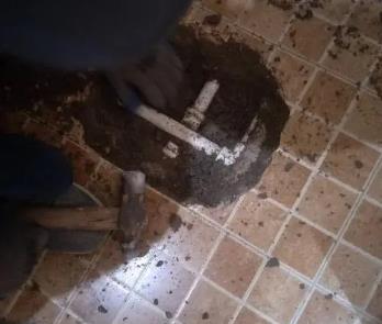 坡头卫生间漏水维修公司为您分享下卫生间渗水如何处理及注意事项